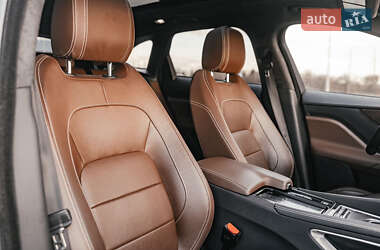 Внедорожник / Кроссовер Jaguar F-Pace 2019 в 