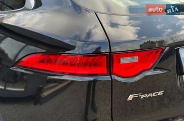 Внедорожник / Кроссовер Jaguar F-Pace 2017 в 
