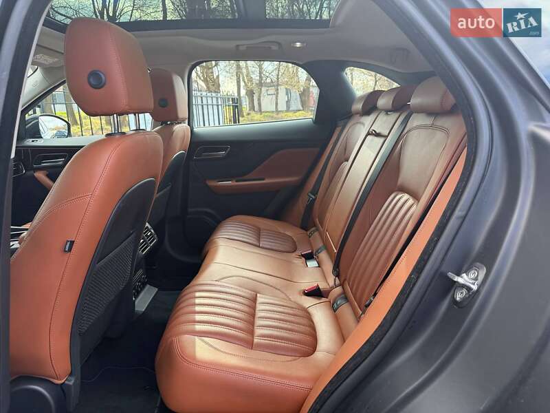 Позашляховик / Кросовер Jaguar F-Pace 2017 в Хмельницькому фото 22 Позашляховик / Кросовер Jaguar F-Pace 2017 в Хмельницькому