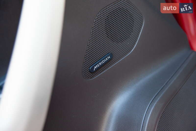 Внедорожник / Кроссовер Jaguar F-Pace 2016 в Киеве фото 19 Внедорожник / Кроссовер Jaguar F-Pace 2016 в Киеве