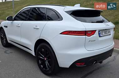 Внедорожник / Кроссовер Jaguar F-Pace 2017 в 