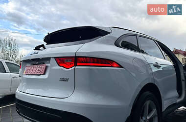 Позашляховик / Кросовер Jaguar F-Pace 2017 в 