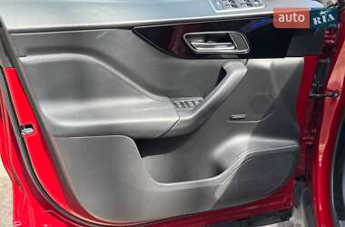 Внедорожник / Кроссовер Jaguar F-Pace 2016 в 