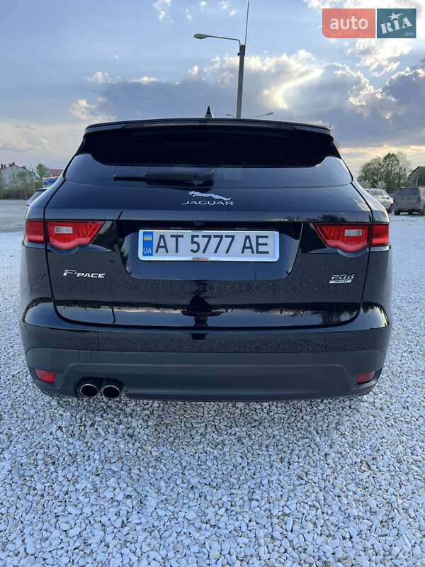 Позашляховик / Кросовер Jaguar F-Pace 2016 в Івано-Франківську
