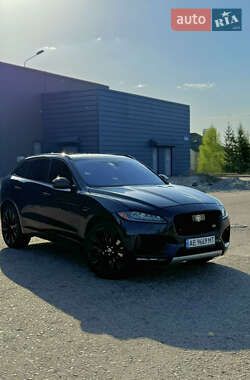 Внедорожник / Кроссовер Jaguar F-Pace 2017 в 