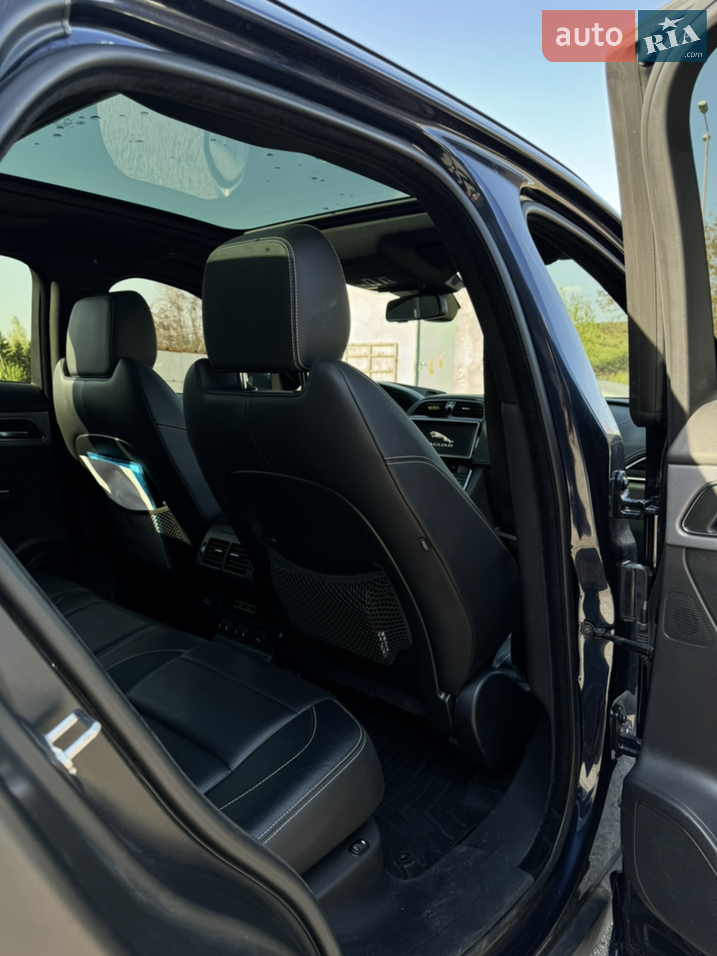 2017 Jaguar F-Pace - мініатюра 15