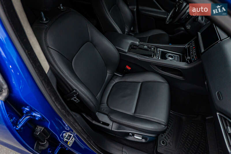 Позашляховик / Кросовер Jaguar F-Pace 2019 в Києві