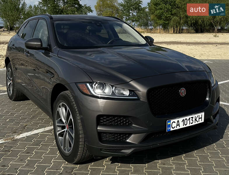 Внедорожник / Кроссовер Jaguar F-Pace 2016 в Черкассах