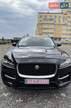 Внедорожник / Кроссовер Jaguar F-Pace 2017 в 