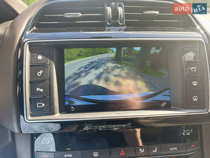 Внедорожник / Кроссовер Jaguar F-Pace 2016 в Стрые фото 37 Внедорожник / Кроссовер Jaguar F-Pace 2016 в Стрые