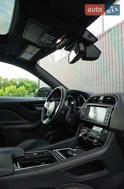 Внедорожник / Кроссовер Jaguar F-Pace 2017 в 