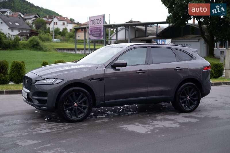 Jaguar F-Pace 2016