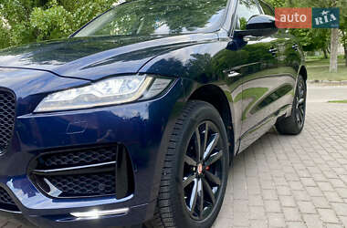 Позашляховик / Кросовер Jaguar F-Pace 2017 в 