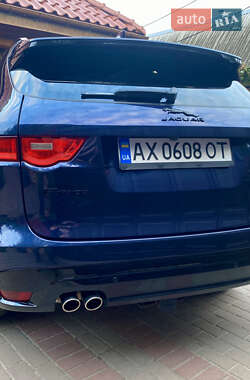 Позашляховик / Кросовер Jaguar F-Pace 2017 в 