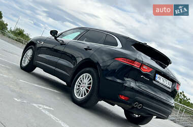 Внедорожник / Кроссовер Jaguar F-Pace 2016 в 