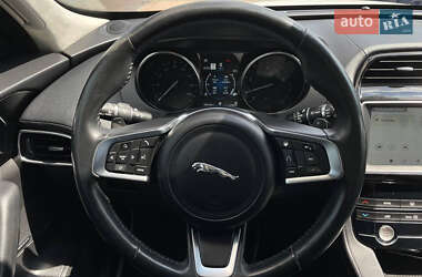 Внедорожник / Кроссовер Jaguar F-Pace 2019 в 