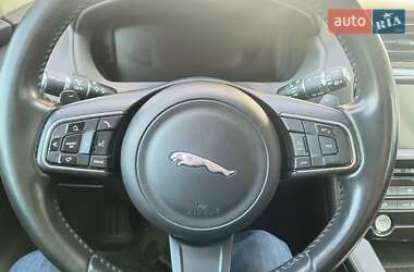 Внедорожник / Кроссовер Jaguar F-Pace 2016 в 