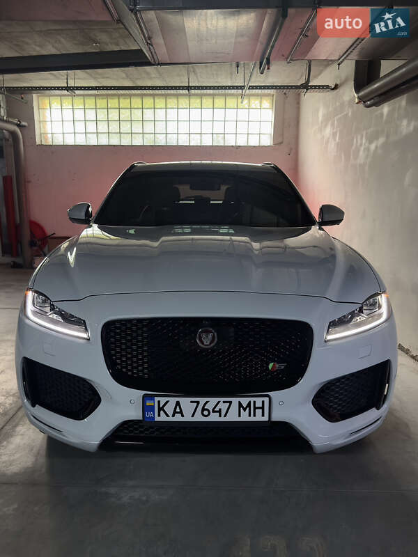 Позашляховик / Кросовер Jaguar F-Pace 2020 в Києві