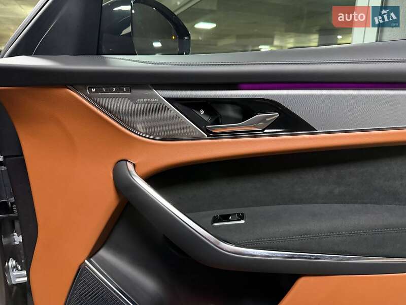 Внедорожник / Кроссовер Jaguar F-Pace 2022 в Киеве