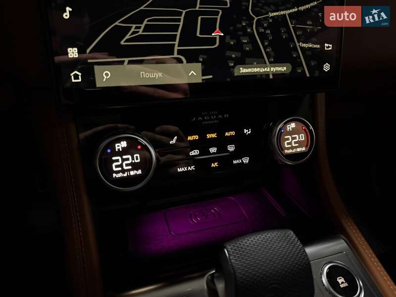 Внедорожник / Кроссовер Jaguar F-Pace 2022 в Киеве