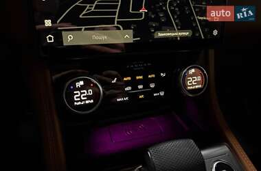 Внедорожник / Кроссовер Jaguar F-Pace 2022 в 
