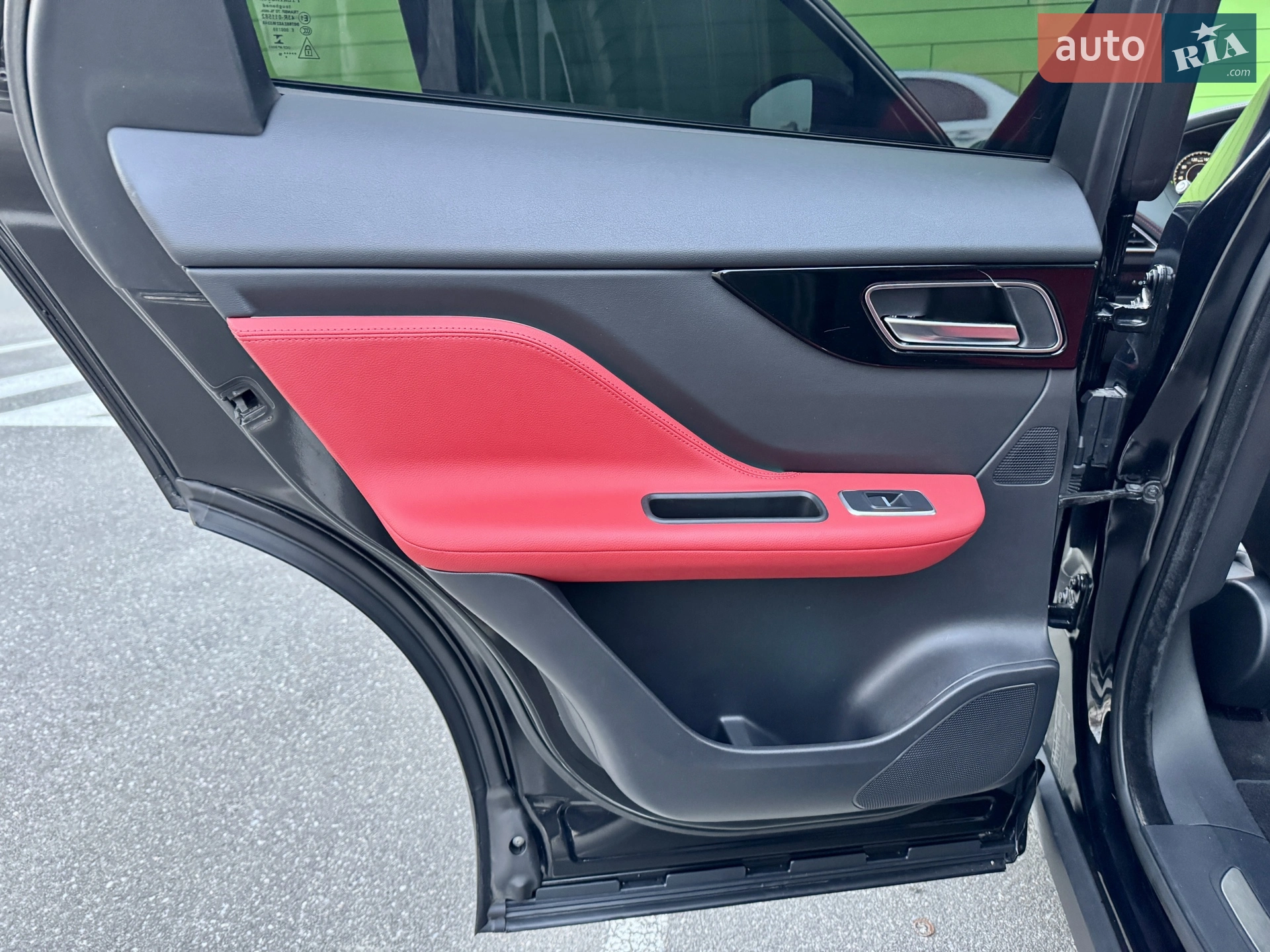 2019 Jaguar F-Pace - мініатюра 41