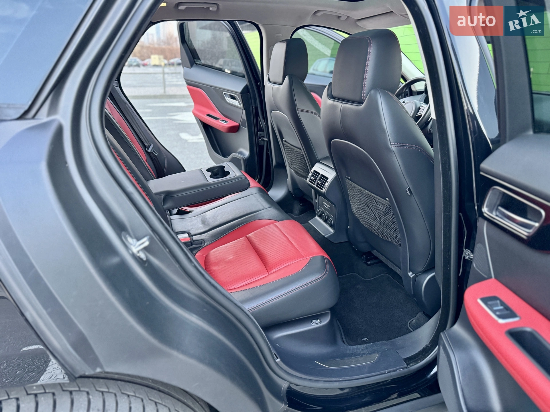 2019 Jaguar F-Pace - мініатюра 48