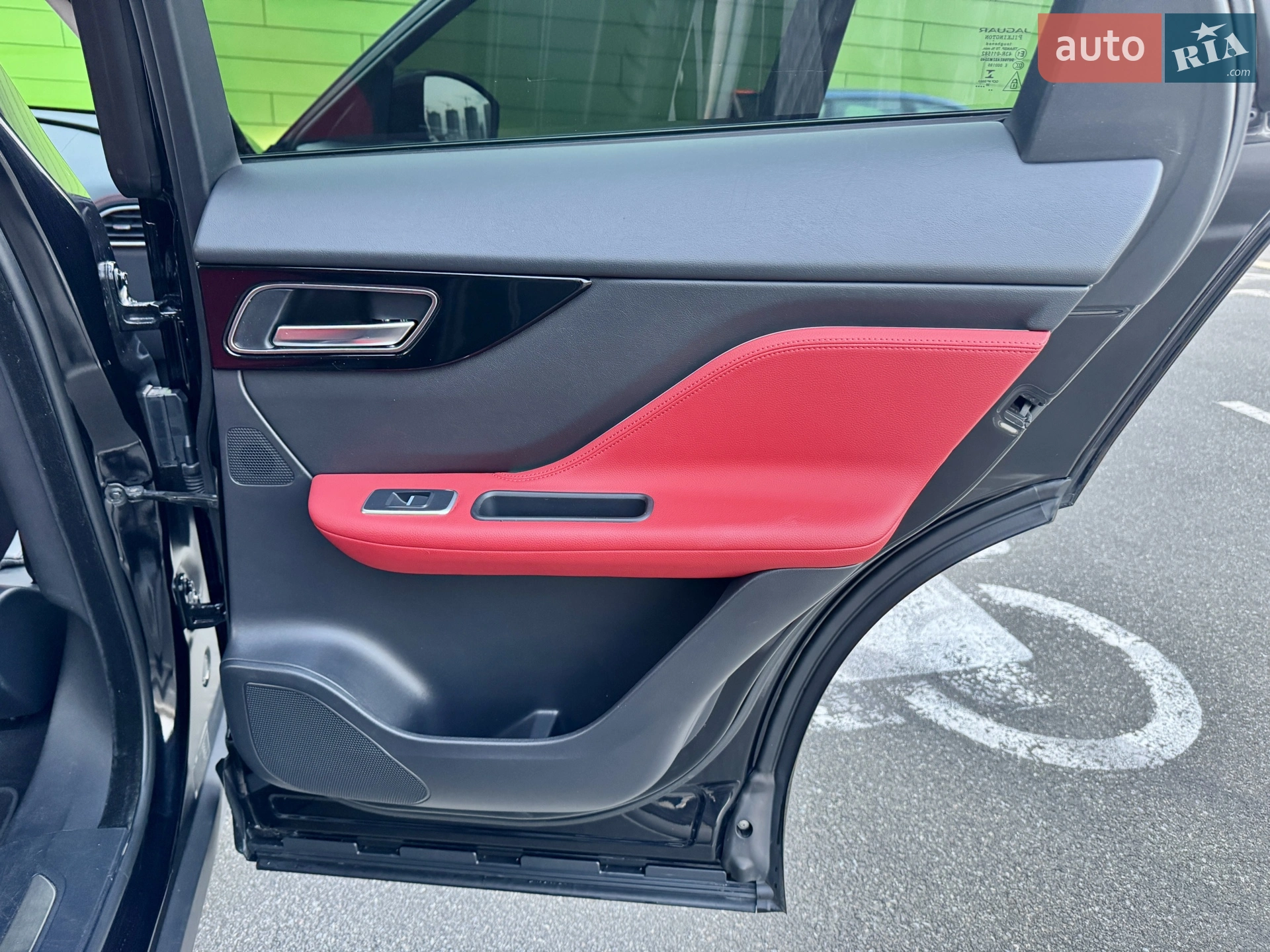 2019 Jaguar F-Pace - мініатюра 47