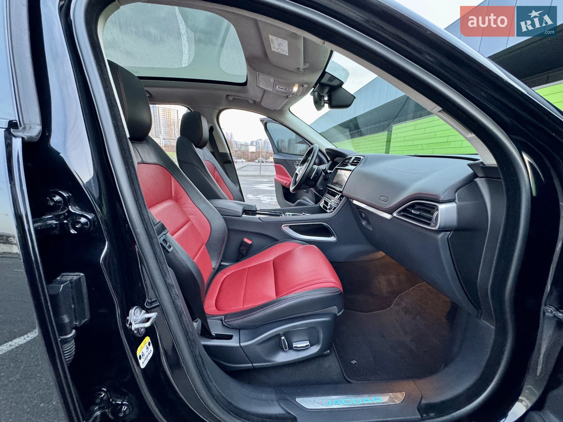 2019 Jaguar F-Pace - мініатюра 52
