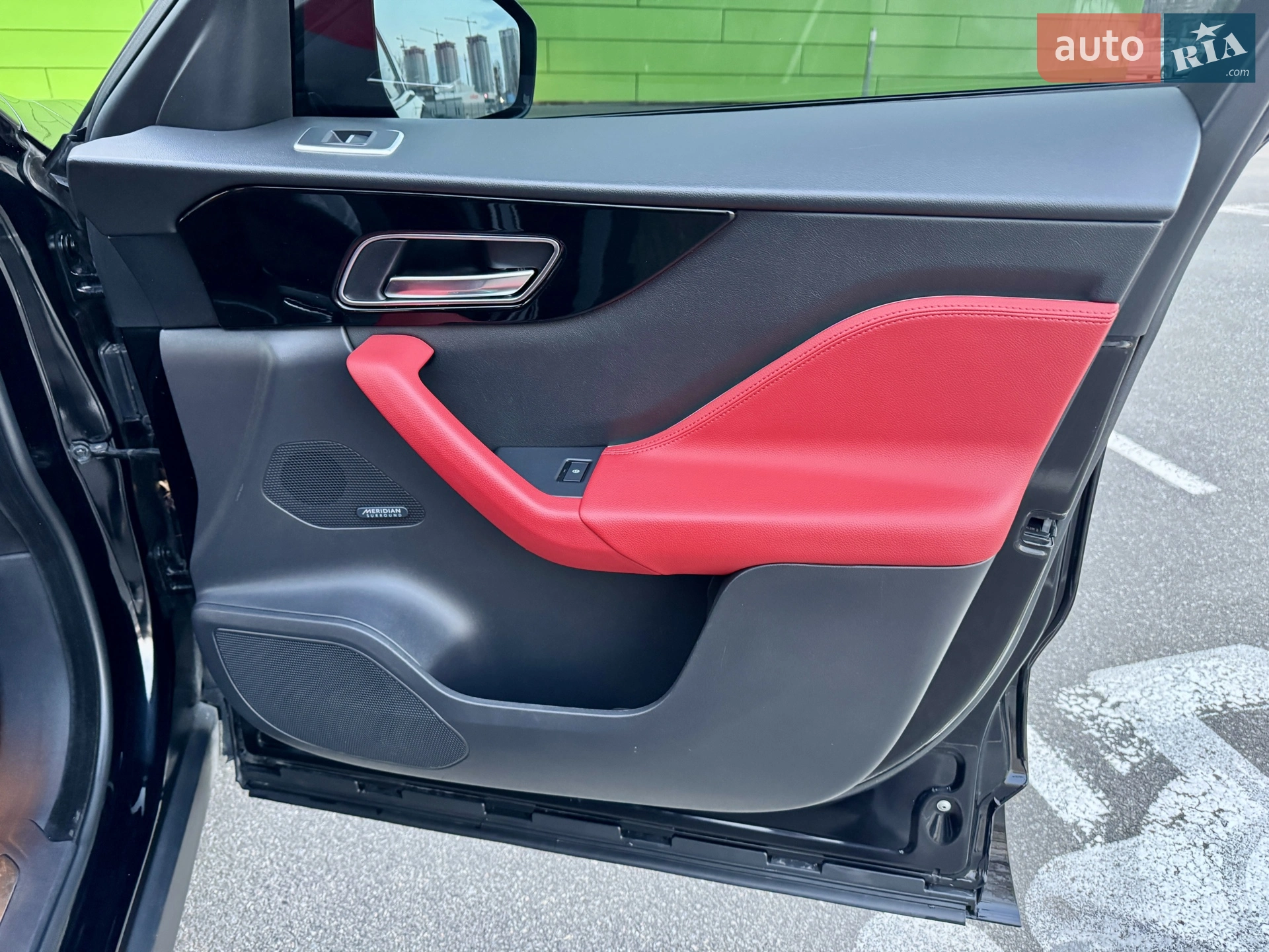 2019 Jaguar F-Pace - мініатюра 53