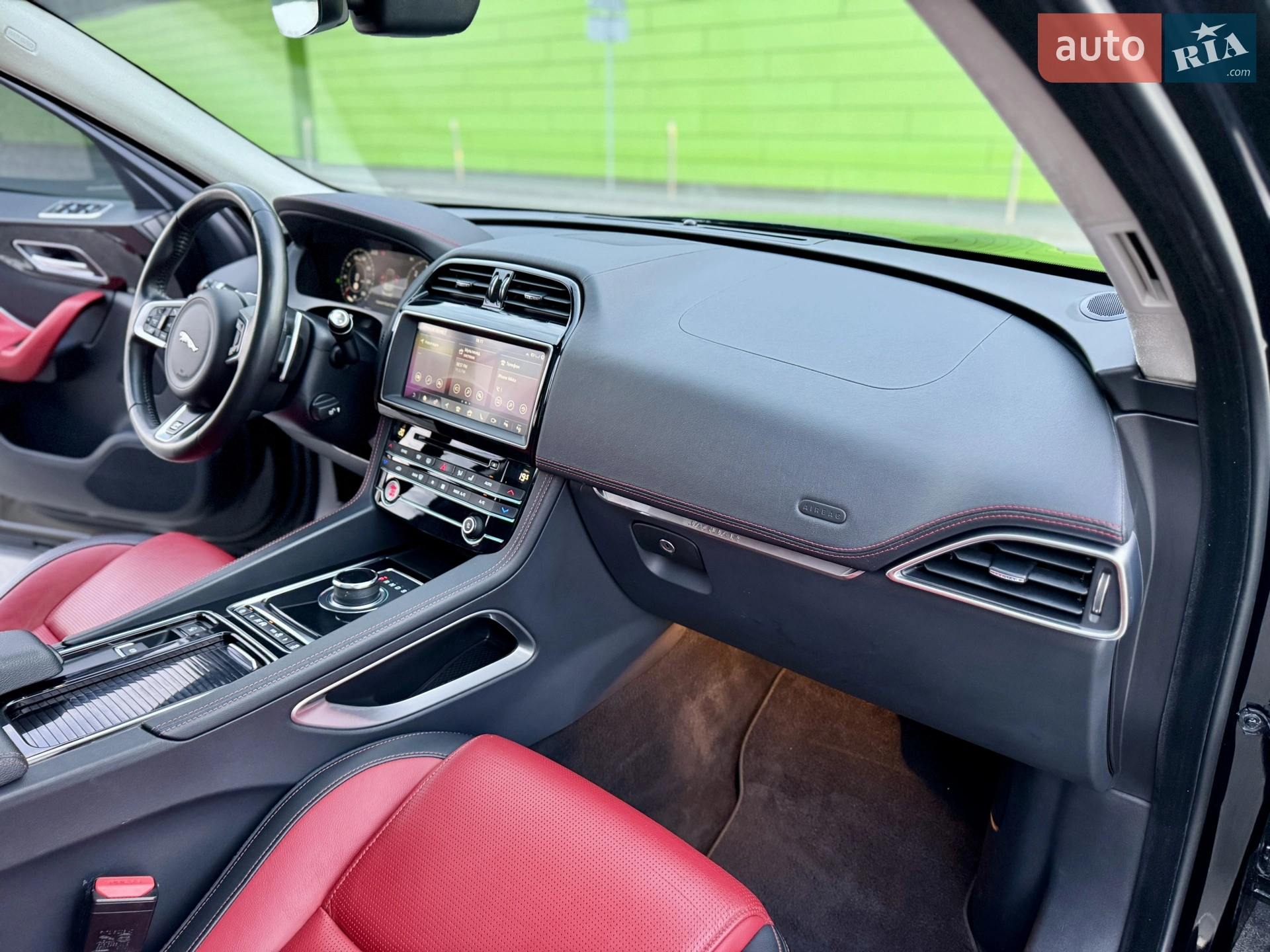 2019 Jaguar F-Pace - мініатюра 57