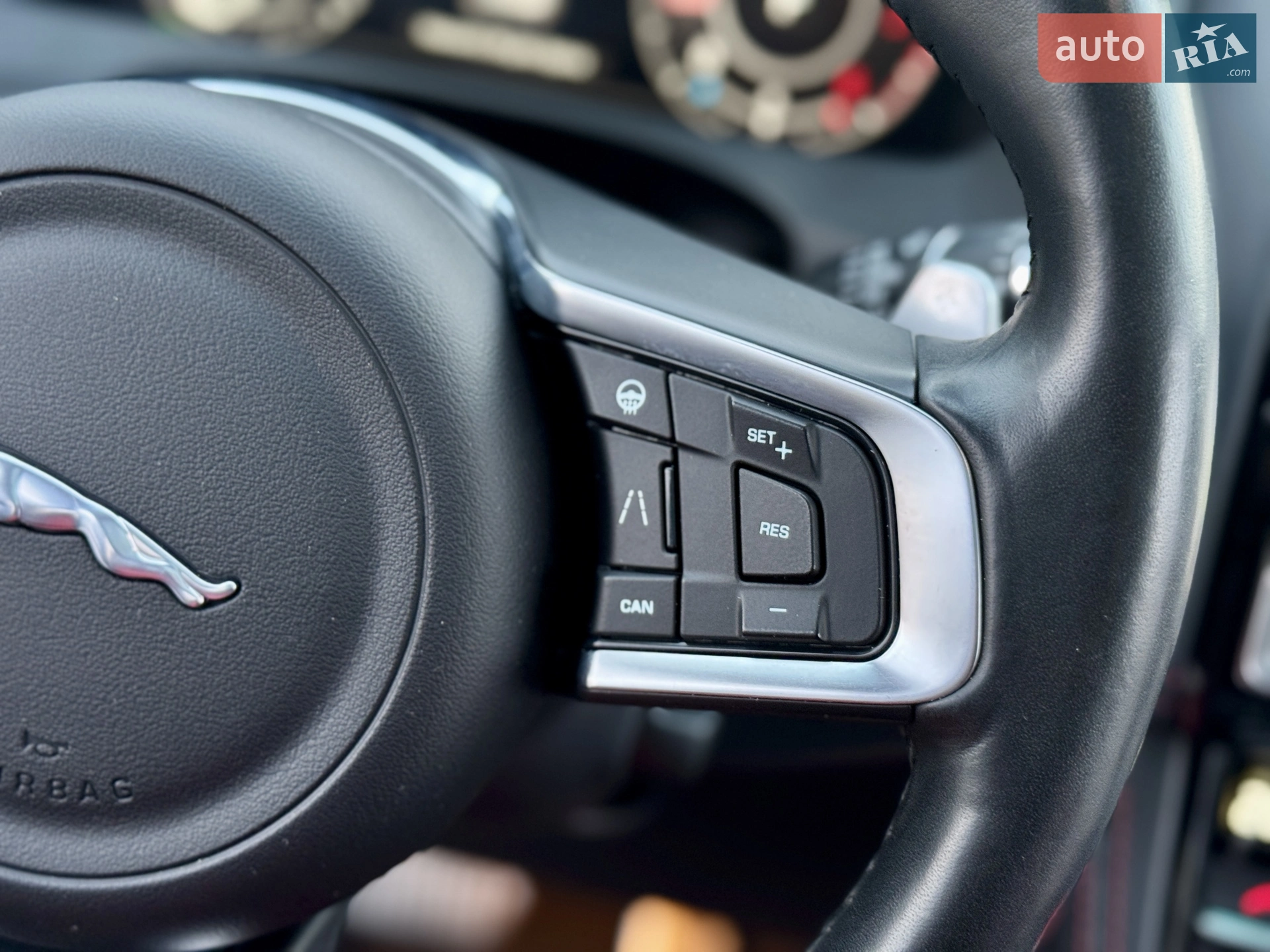2019 Jaguar F-Pace - мініатюра 63