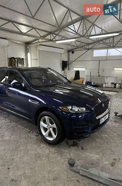 Позашляховик / Кросовер Jaguar F-Pace 2017 в 