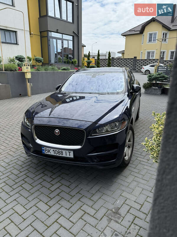 Внедорожник / Кроссовер Jaguar F-Pace 2017 в Ровно