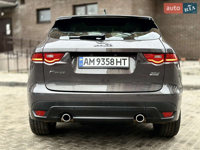 Позашляховик / Кросовер Jaguar F-Pace 2016 в Житомирі