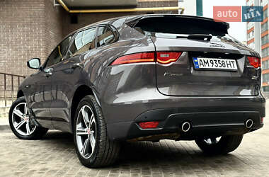 Внедорожник / Кроссовер Jaguar F-Pace 2016 в 