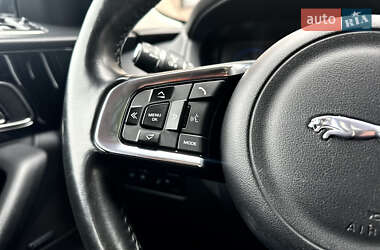 Внедорожник / Кроссовер Jaguar F-Pace 2016 в 
