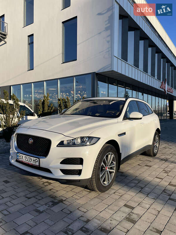Позашляховик / Кросовер Jaguar F-Pace 2016 в 