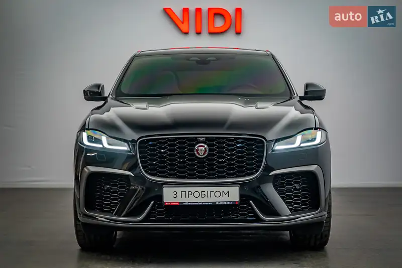 Внедорожник / Кроссовер Jaguar F-Pace 2021 в 