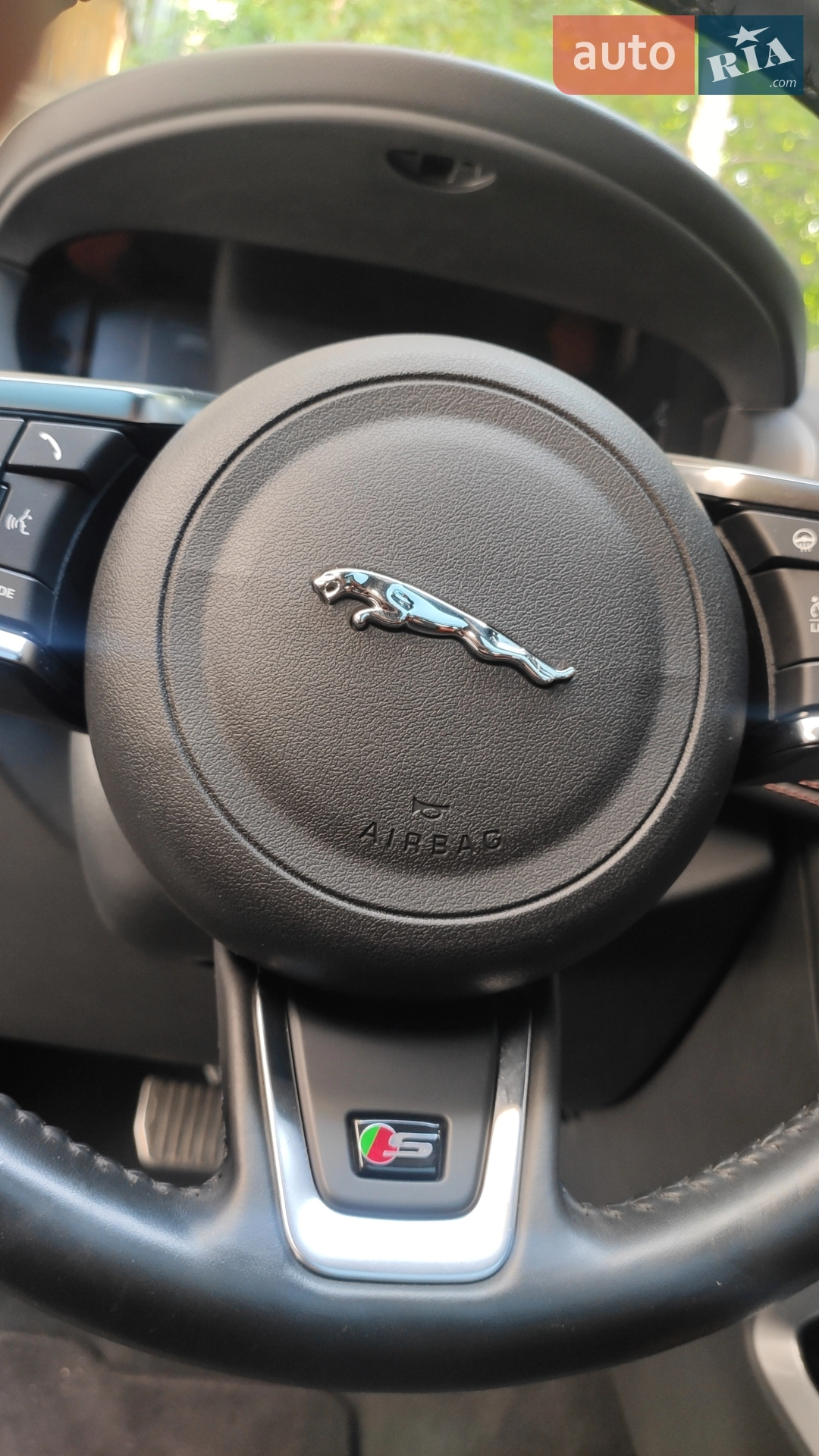 2017 Jaguar F-Pace - мініатюра 14