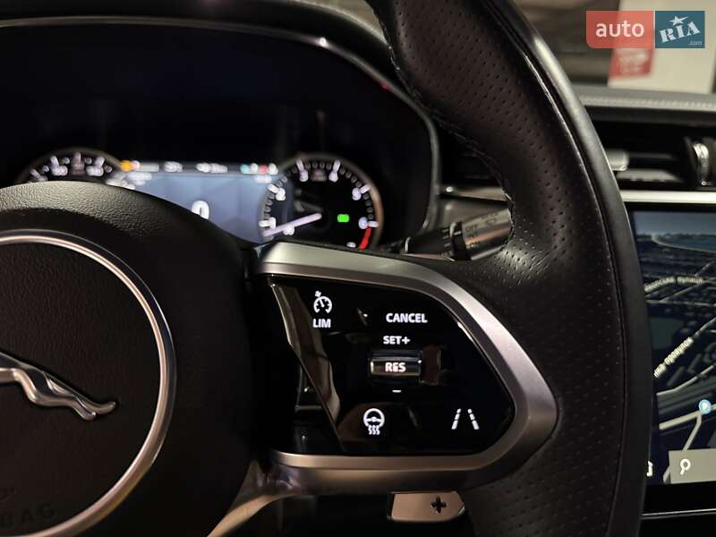 Внедорожник / Кроссовер Jaguar F-Pace 2021 в Киеве