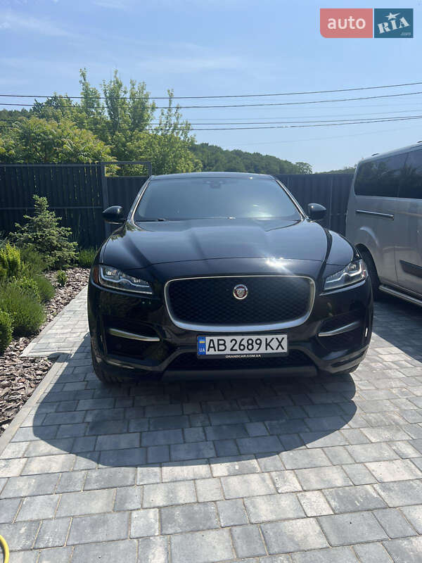 Внедорожник / Кроссовер Jaguar F-Pace 2016 в 