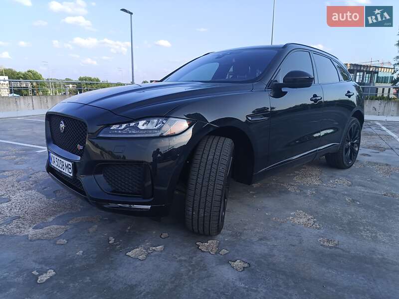 Внедорожник / Кроссовер Jaguar F-Pace 2017 в 