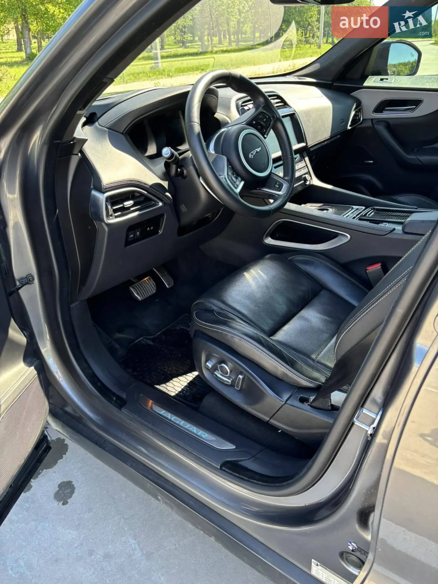 2019 Jaguar F-Pace - мініатюра 10