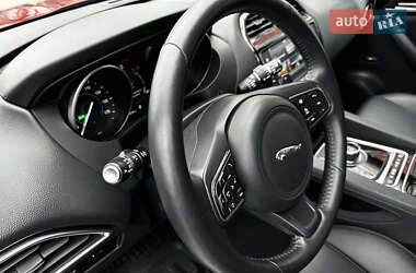 Внедорожник / Кроссовер Jaguar F-Pace 2017 в 