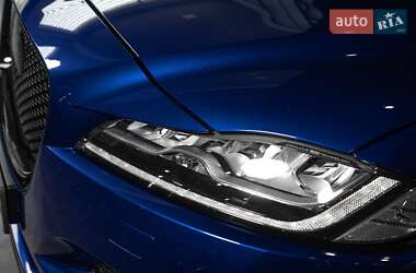 Внедорожник / Кроссовер Jaguar F-Pace 2017 в 