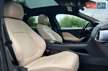 Позашляховик / Кросовер Jaguar F-Pace 2017 в 