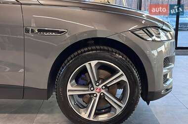 Позашляховик / Кросовер Jaguar F-Pace 2017 в 