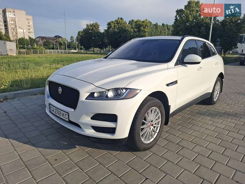 Внедорожник / Кроссовер Jaguar F-Pace 2017 в 