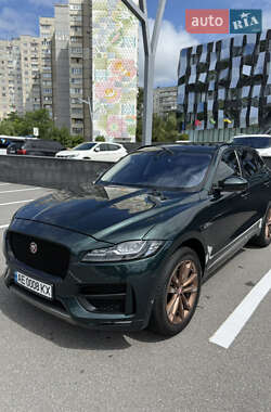 Позашляховик / Кросовер Jaguar F-Pace 2017 в 